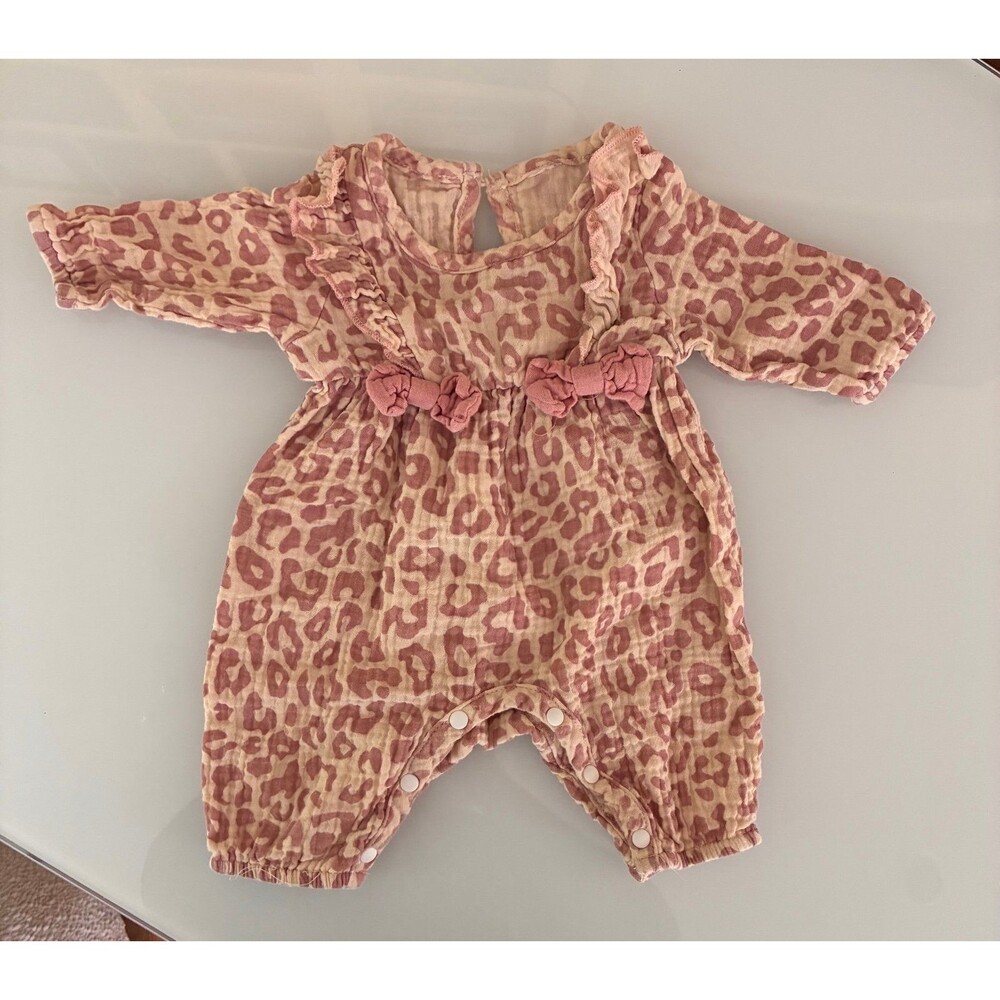 Boutique Baby Girl Cream and Dusty Pink Leopard Ruffle Romper 0–3 Months
